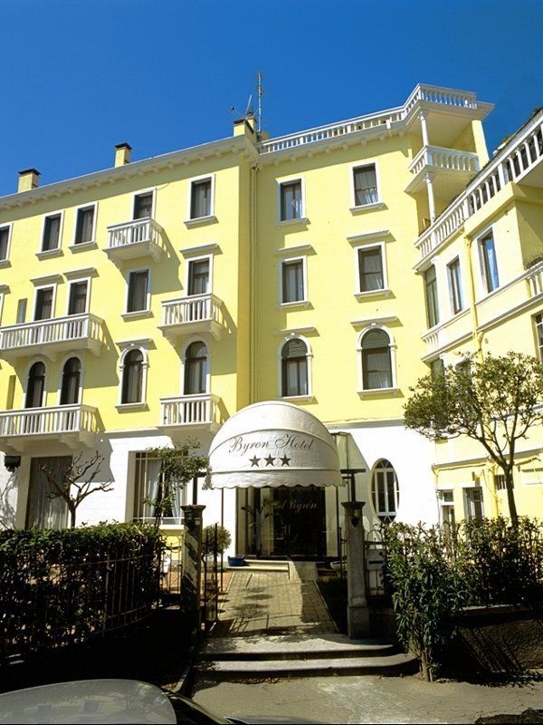 Hotel Byron Lido di Venezia Bagian luar foto